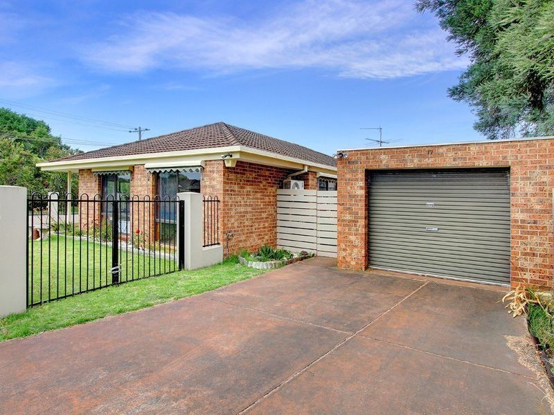 17 Richardson St, Rye VIC 3941