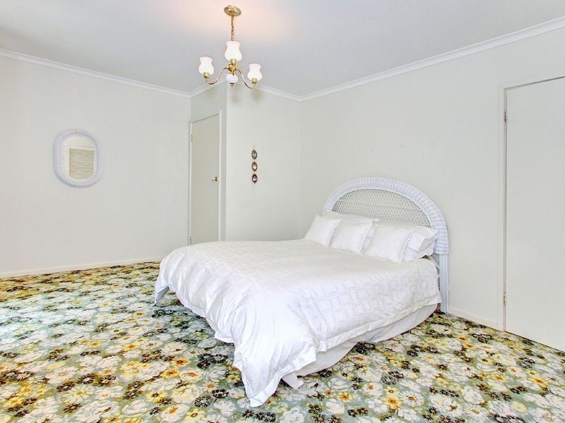 5 Woodthorpe Road, Rosebud West VIC 3940