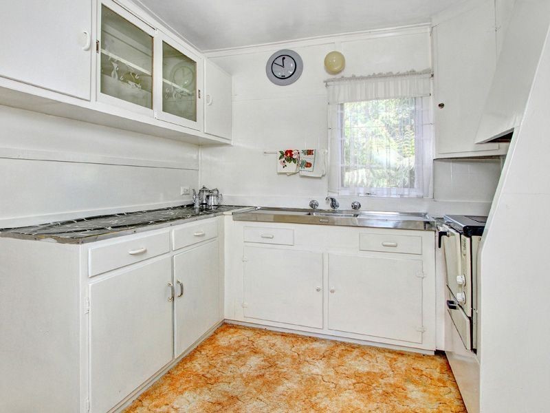 5 Woodthorpe Road, Rosebud West VIC 3940