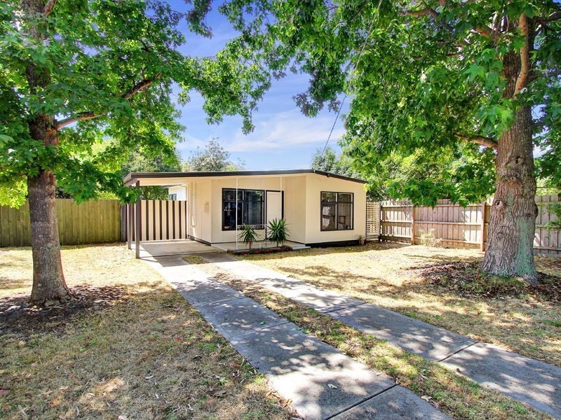 15 Overlea Avenue, Rosebud VIC 3939