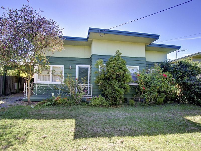 30 Potton Avenue, Rosebud VIC 3939