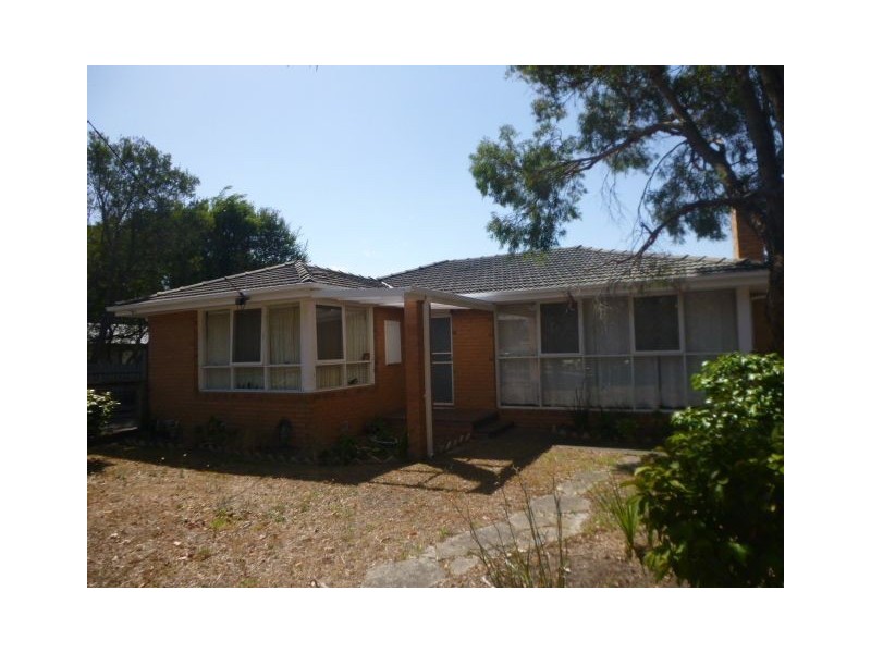 4 Swans Way, Rosebud West VIC 3940