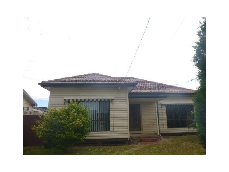 15 Wyuna Avenue, Rosebud West VIC 3940