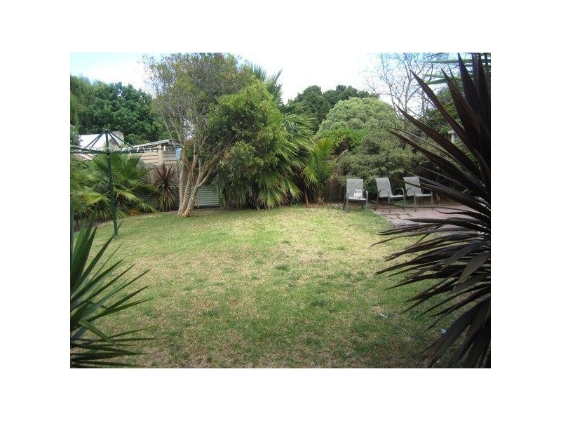 64 Foam Street, Rosebud VIC 3939