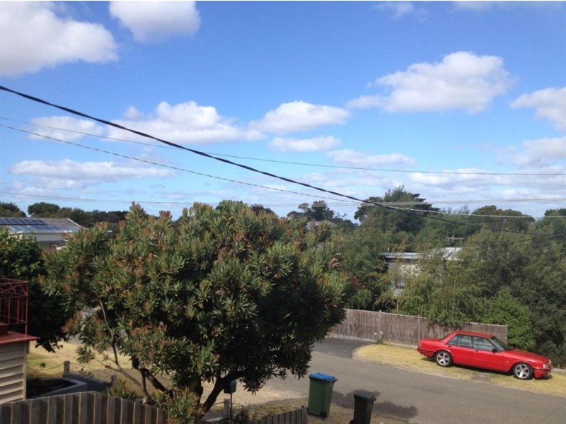 63 Eighth Avenue, Rosebud VIC 3939