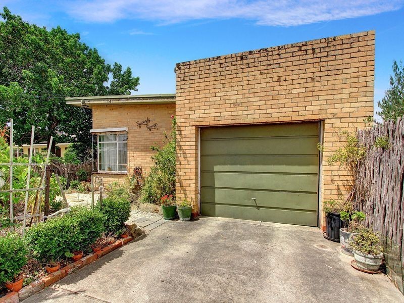 77 Ninth Avenue, Rosebud VIC 3939
