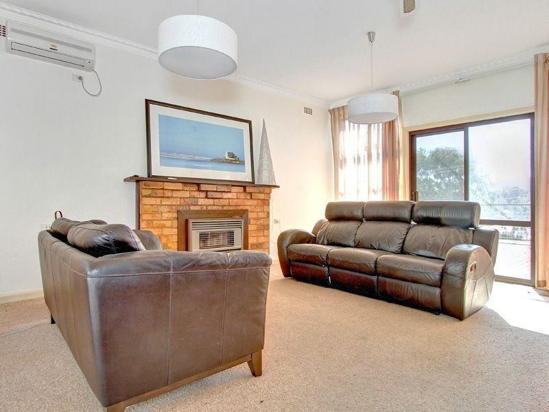 92-94 Fifth Avenue, Rosebud VIC 3939