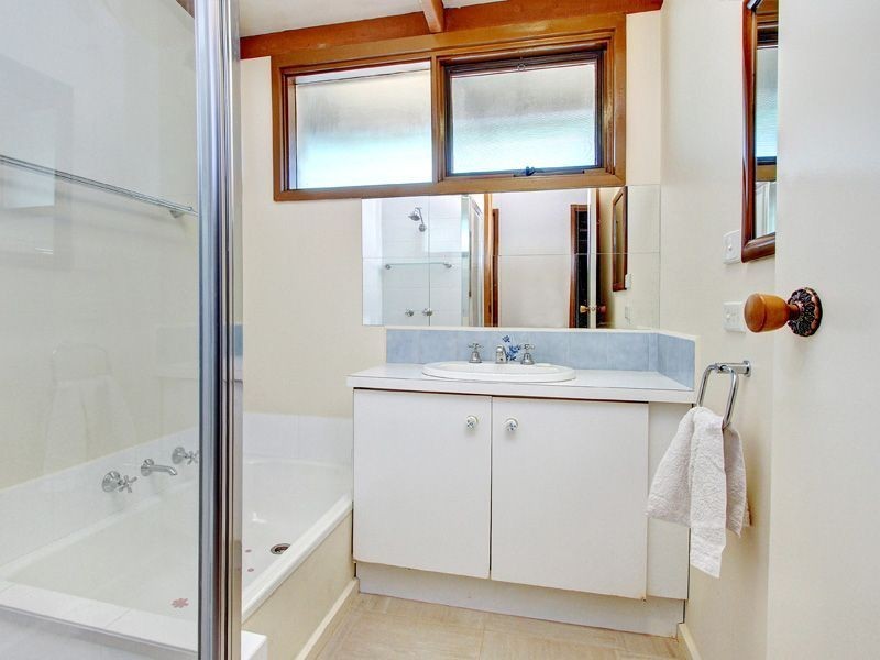 13 Sundew Avenue, Rosebud West VIC 3940