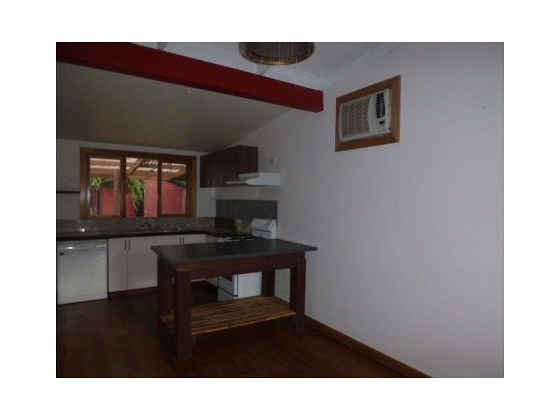 12 Woonton Ave, Rosebud VIC 3939