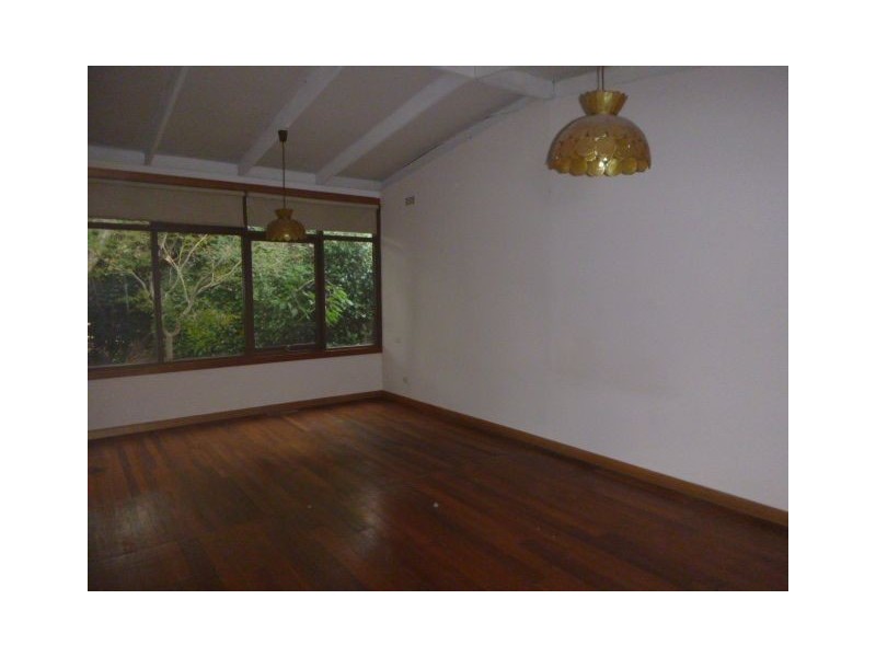 12 Woonton Ave, Rosebud VIC 3939