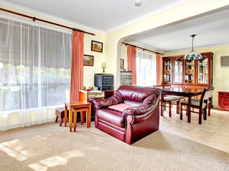 10 Boronia Avenue, Rosebud West VIC 3940