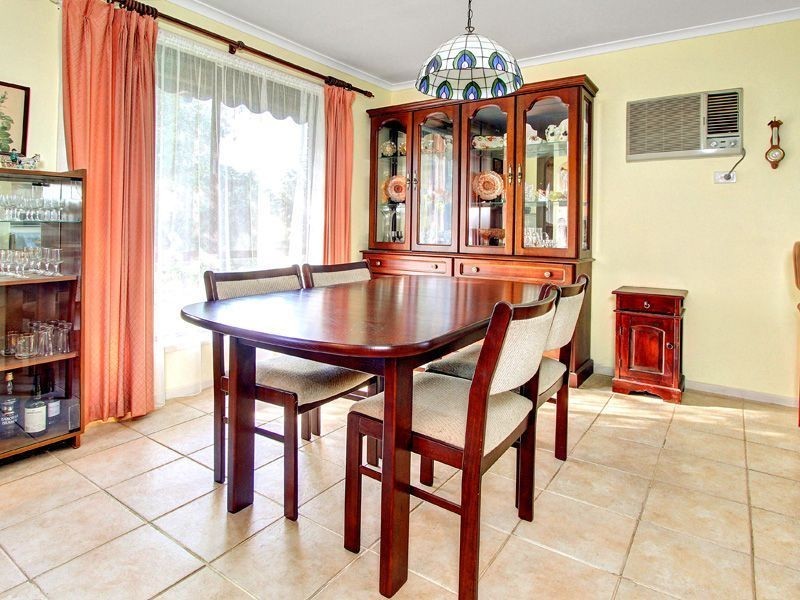 10 Boronia Avenue, Rosebud West VIC 3940