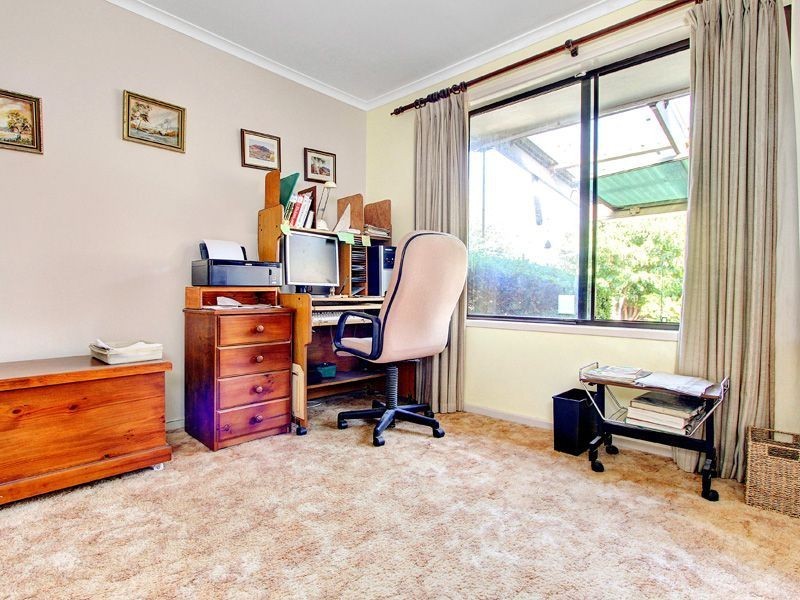 10 Boronia Avenue, Rosebud West VIC 3940