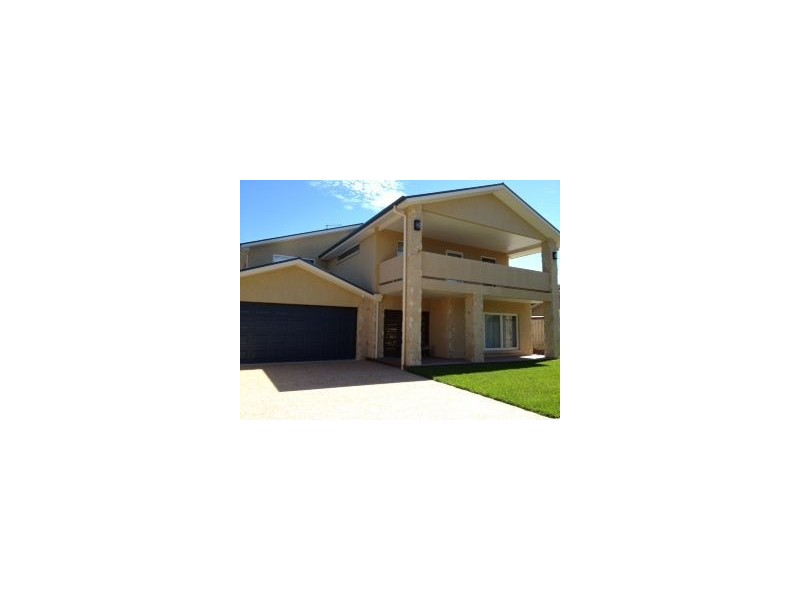 4 Daly Avenue, Rye VIC 3941