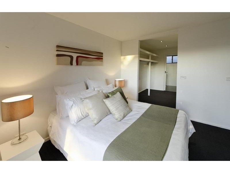 12 Banks Street, Mccrae VIC 3938