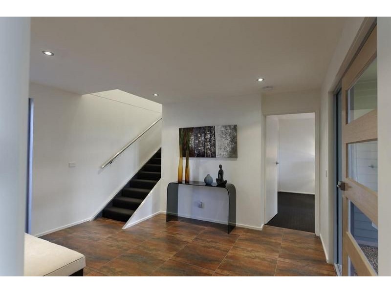 12 Banks Street, Mccrae VIC 3938