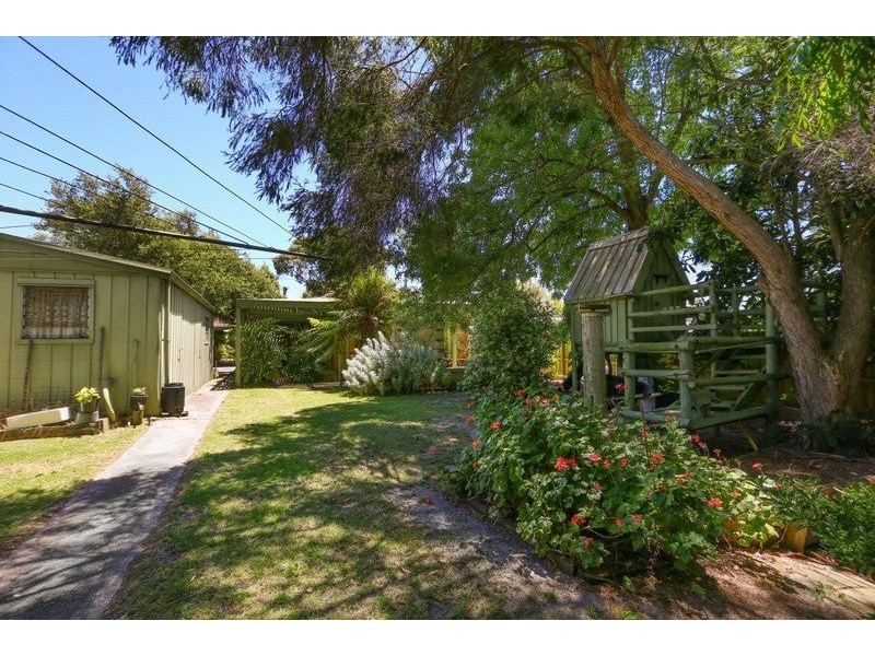 61 Potton Avenue, Rosebud VIC 3939