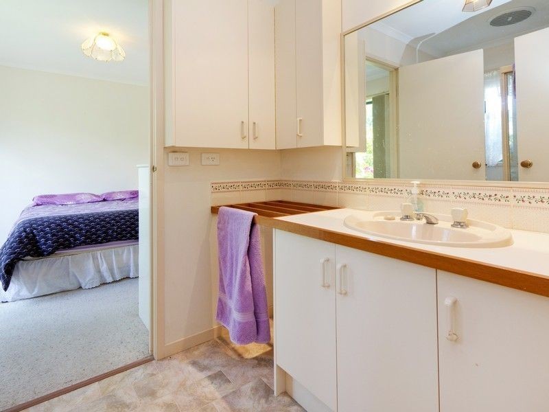 77 Woonton Crescent, Rosebud VIC 3939