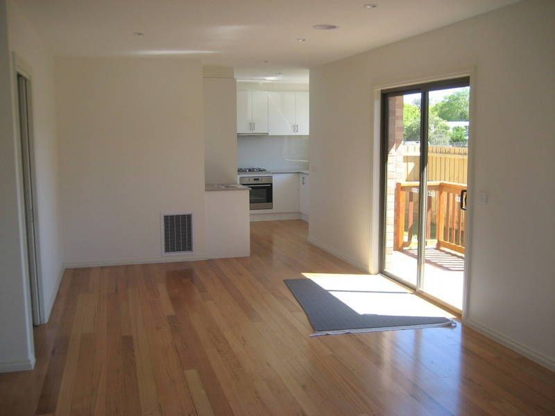 1/4 Leon Avenue, Rosebud VIC 3939