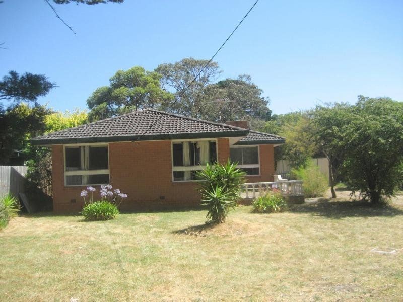 6 The Avenue, Mccrae VIC 3938