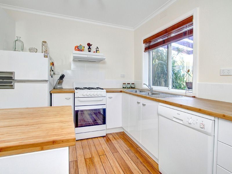 45 Kennington Road, Rosebud VIC 3939