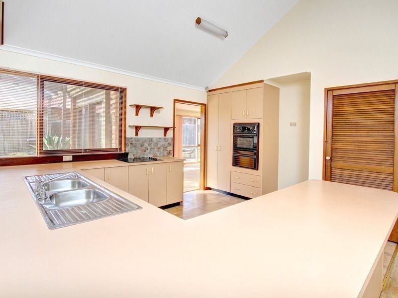 244 Eastbourne Rd, Rosebud VIC 3939