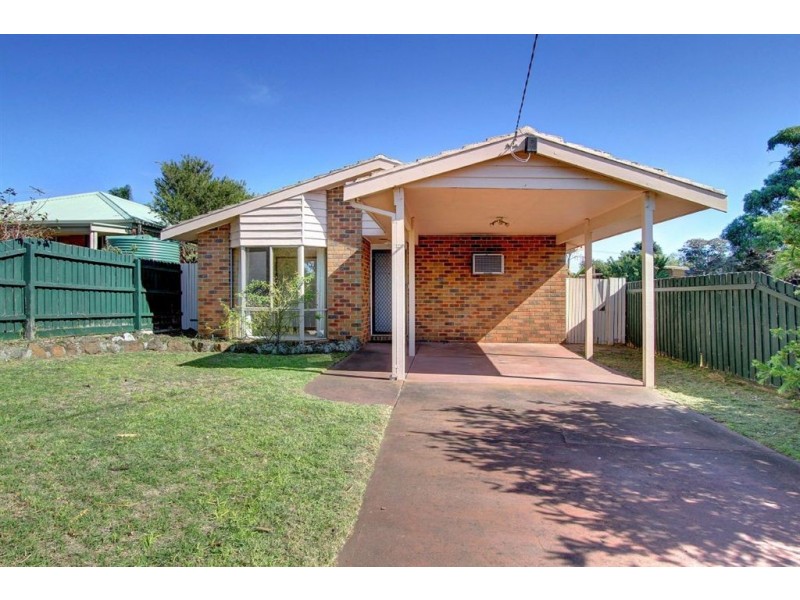 122 Sixth Avenue, Rosebud VIC 3939