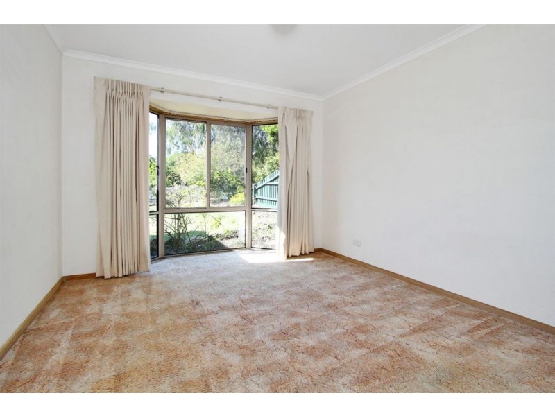 122 Sixth Avenue, Rosebud VIC 3939