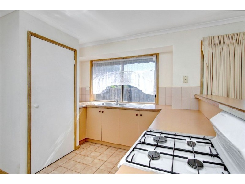 122 Sixth Avenue, Rosebud VIC 3939