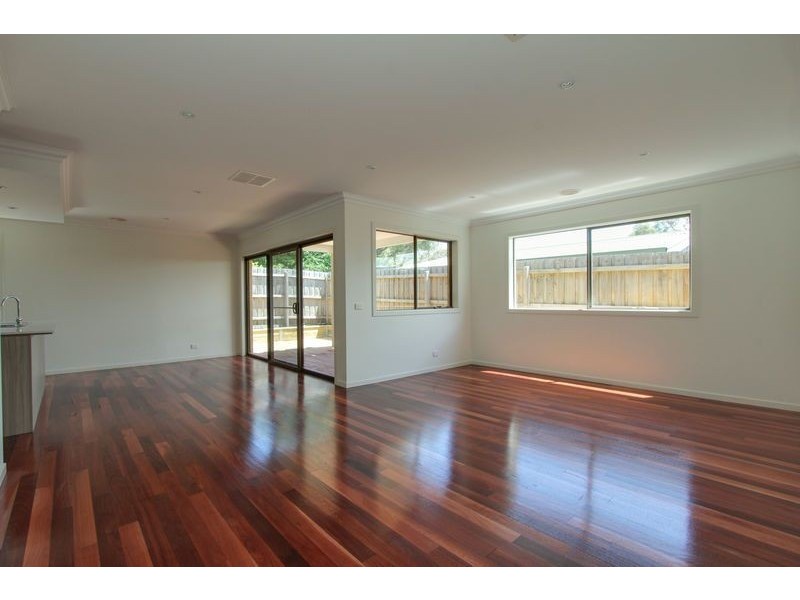 2/14 Anne Street, Rosebud VIC 3939