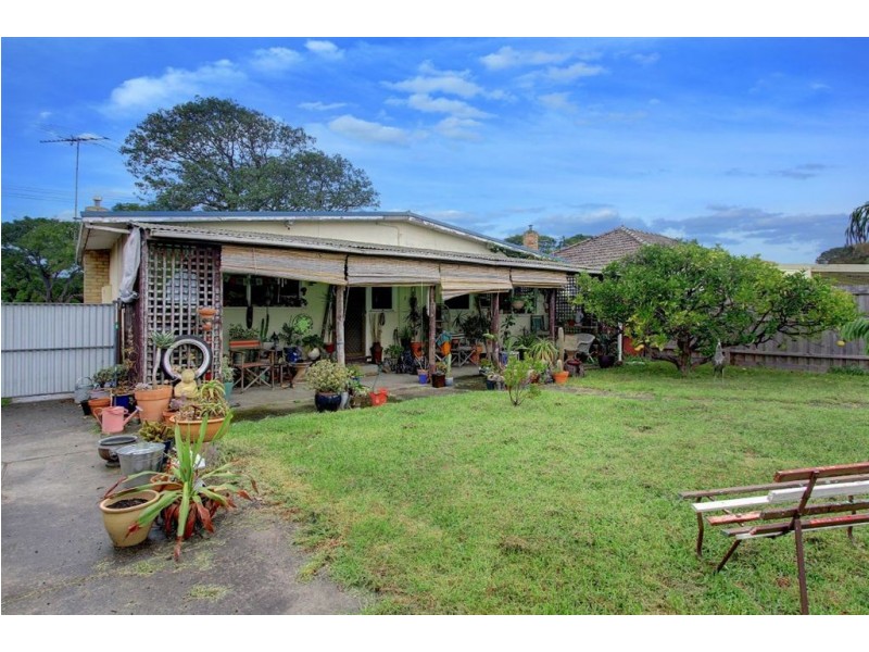 8 Warranilla Avenue, Rosebud VIC 3939