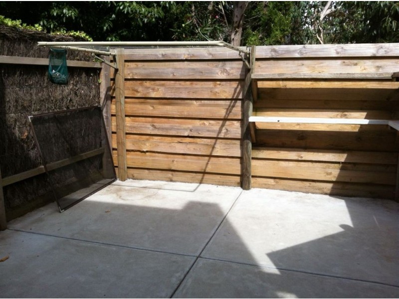 1/5 The Avenue, Mccrae VIC 3938