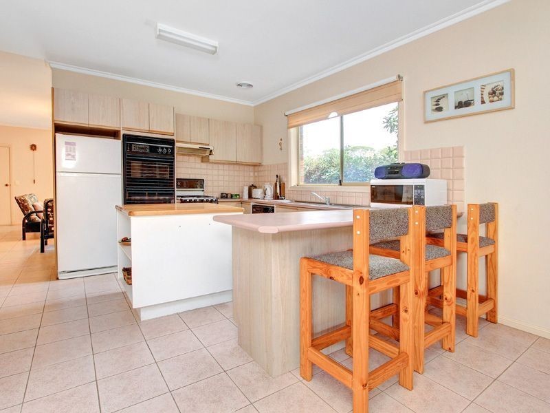 6 Warranilla Avenue, Rosebud VIC 3939