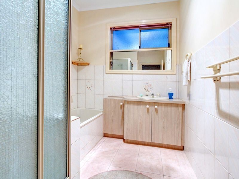 6 Warranilla Avenue, Rosebud VIC 3939