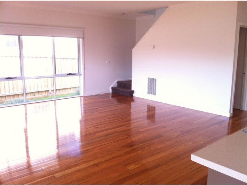 2/29 South Road, Mccrae VIC 3938