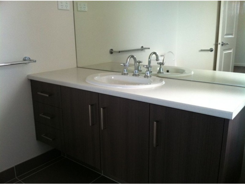 2/29 South Road, Mccrae VIC 3938