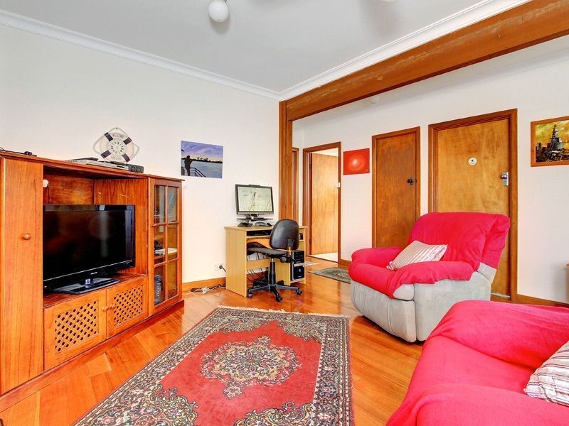 17 Second Avenue, Rosebud VIC 3939