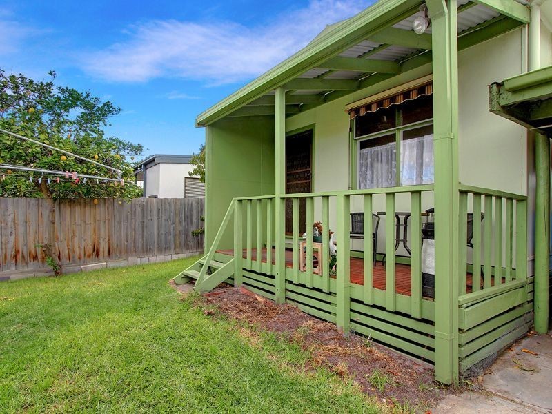 17 Second Avenue, Rosebud VIC 3939