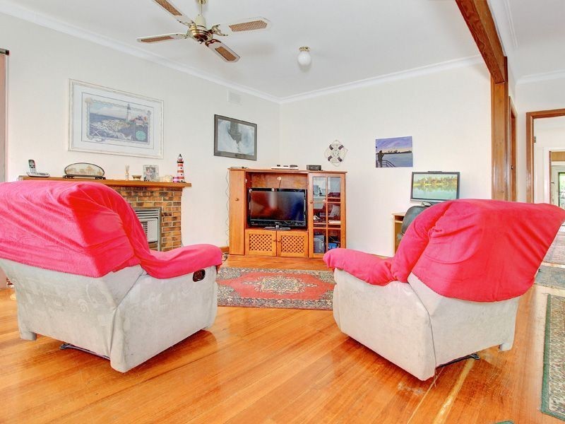 17 Second Avenue, Rosebud VIC 3939