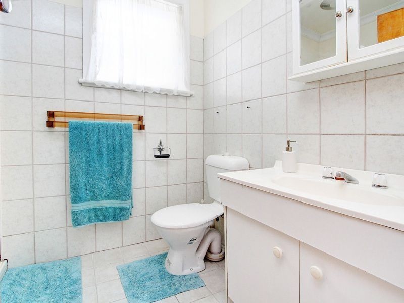 17 Second Avenue, Rosebud VIC 3939