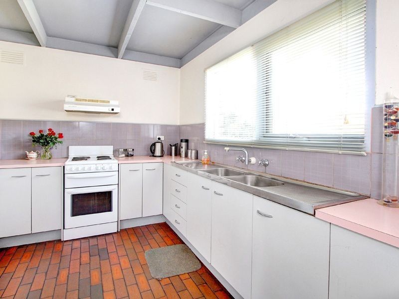 3 Kingfisher Avenue, Rosebud West VIC 3940