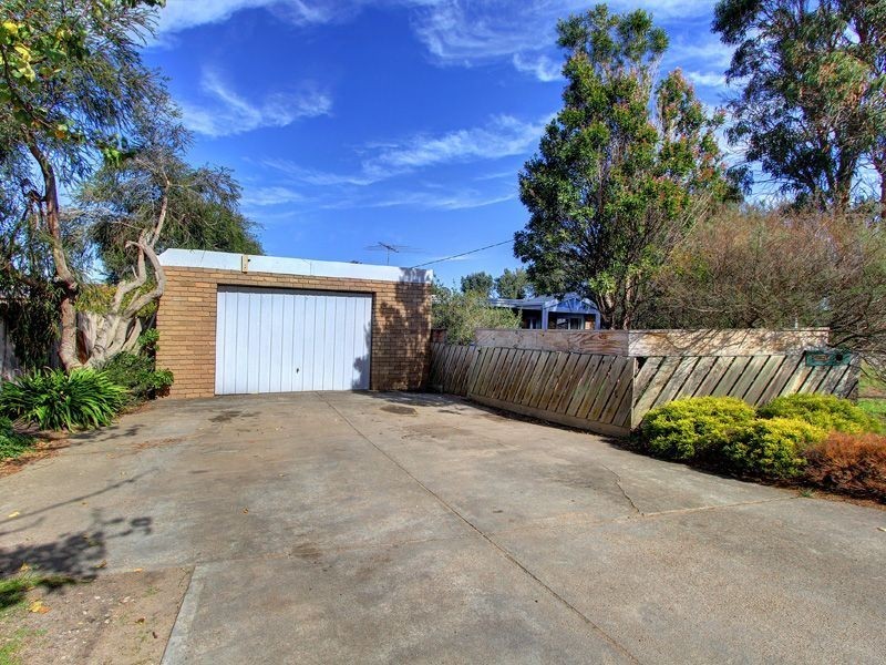 3 Kingfisher Avenue, Rosebud West VIC 3940