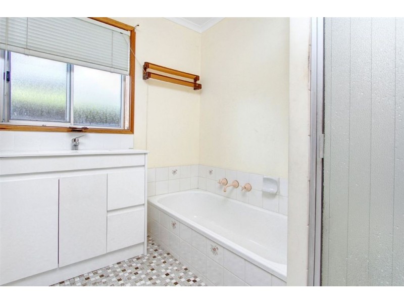 1 Whyte Street, Rosebud West VIC 3940