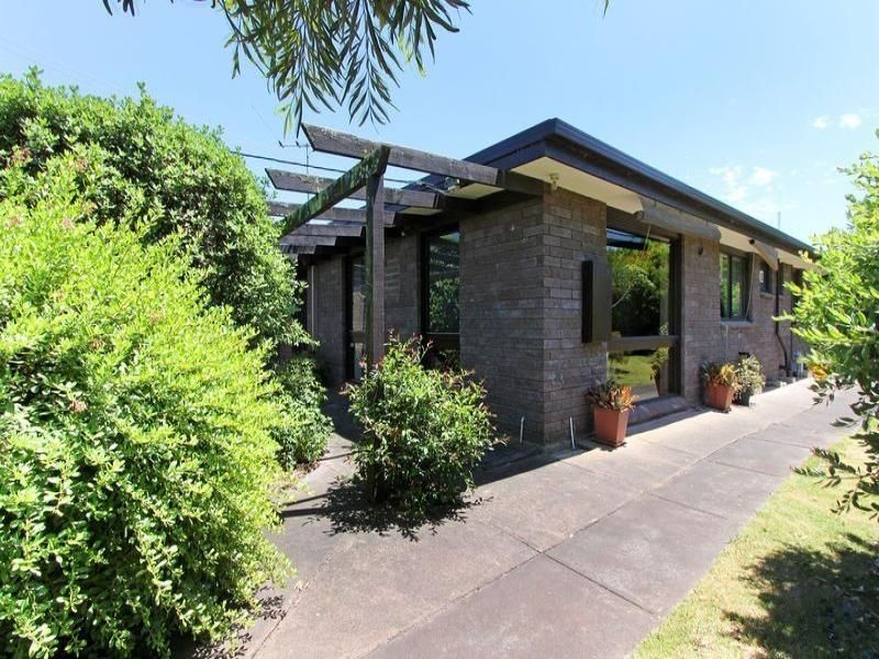 240 Eastbourne Road, Rosebud VIC 3939