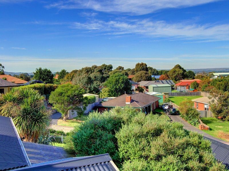 2 Sandpiper Court, Rosebud West VIC 3940