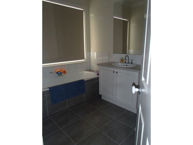 22 Ronald St, Tootgarook VIC 3941