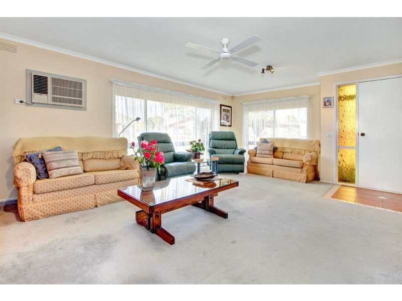 4 Ella Crescent, Rosebud West VIC 3940