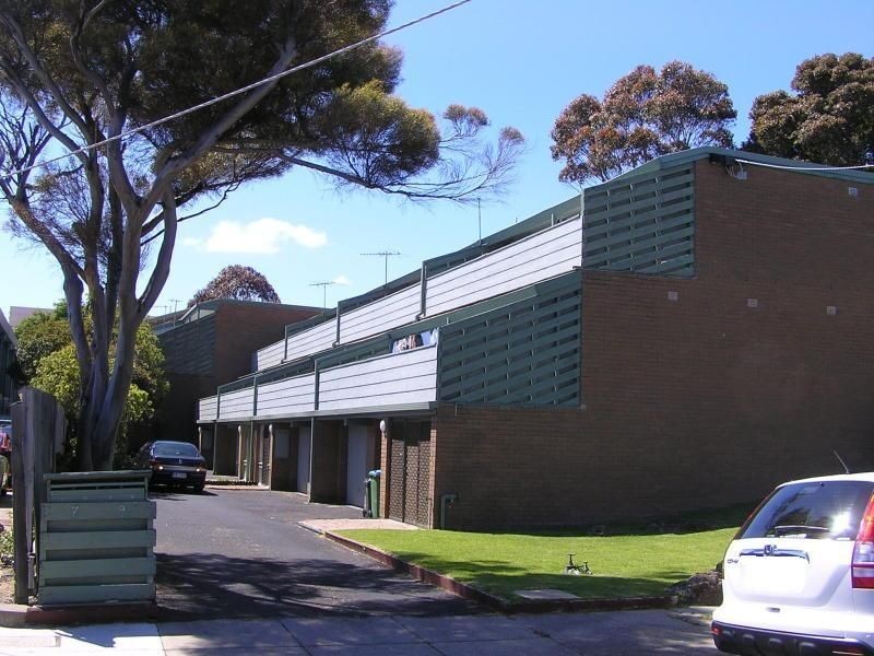 4/7 Eighth Avenue, Rosebud VIC 3939