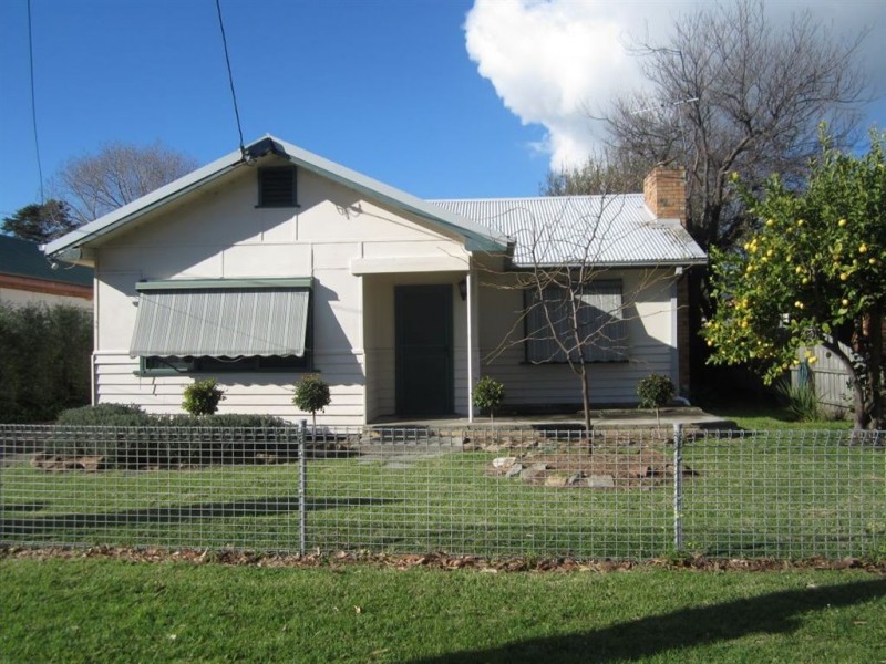 39 Adams Avenue, Rosebud VIC 3939