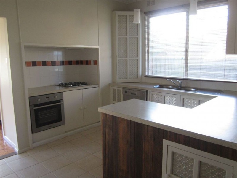 39 Adams Avenue, Rosebud VIC 3939